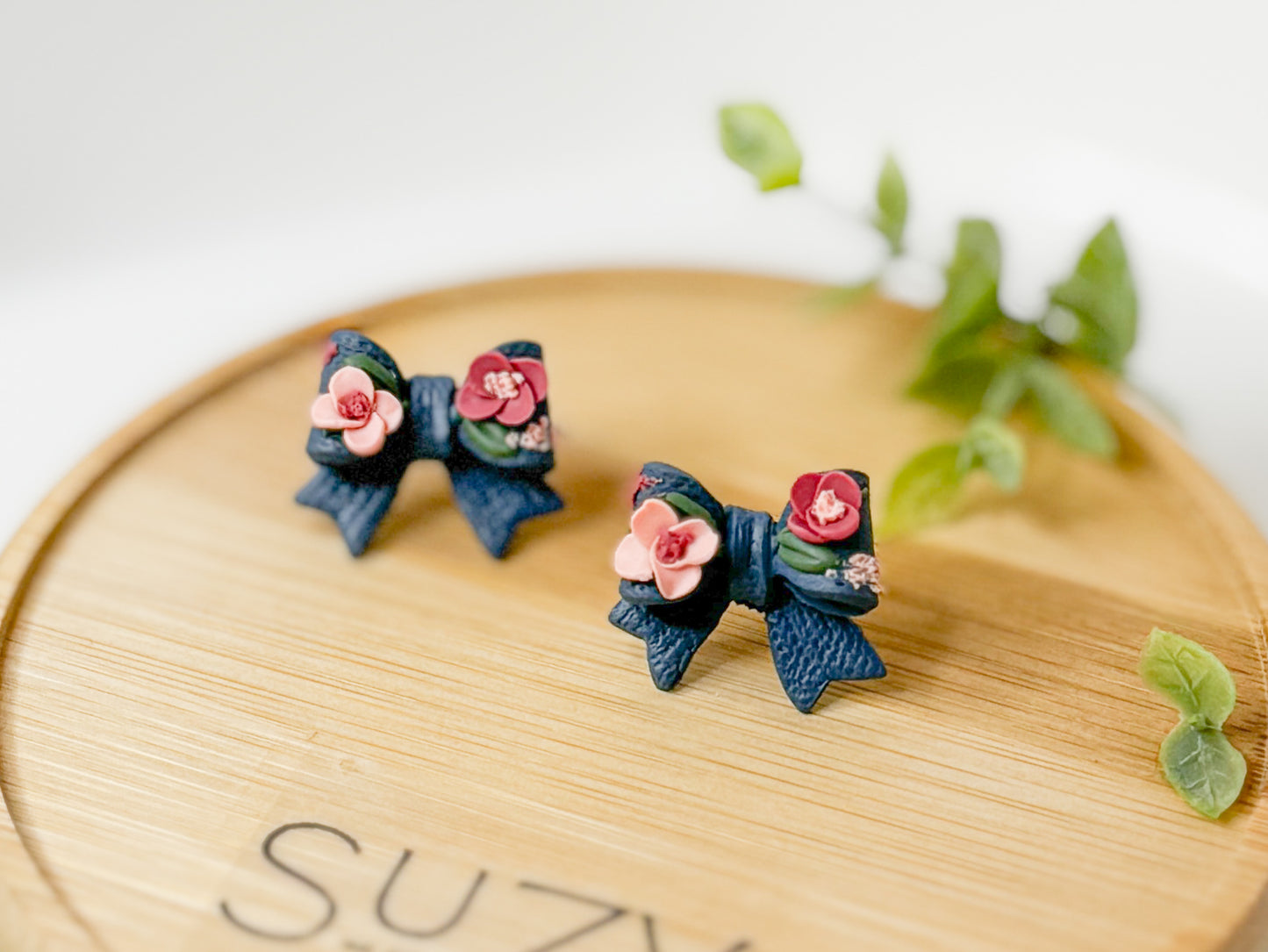 Pretty Little Flowers Stud