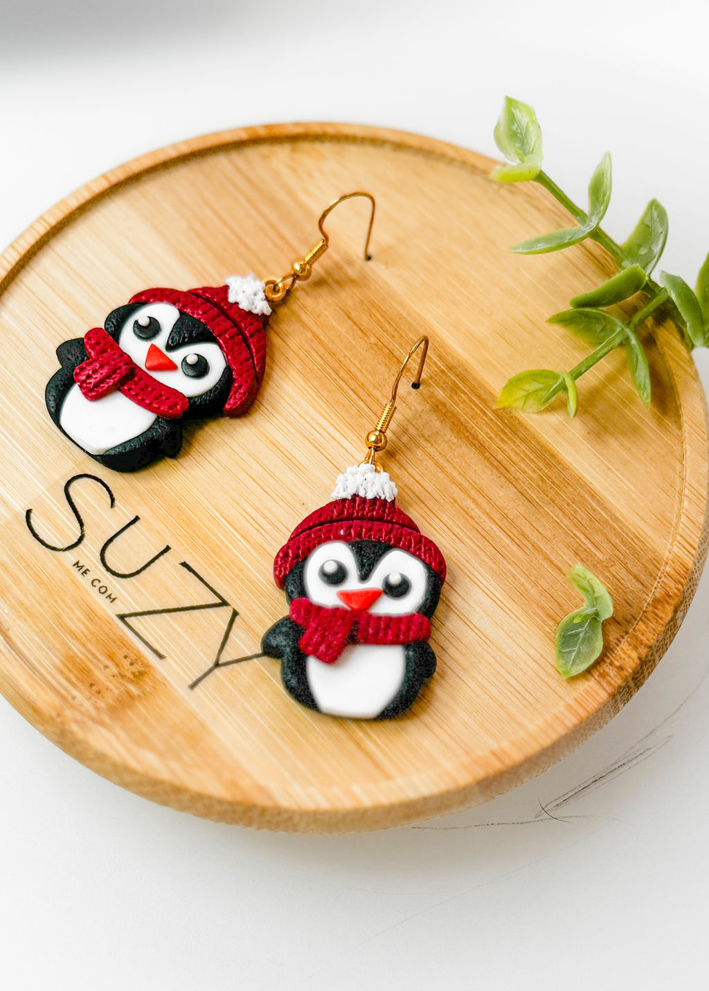 Cute Christmas Penguin Dangle Earrings – Handmade Polymer Clay Holiday Jewelry, Festive Gift for Her, Stainless steel
