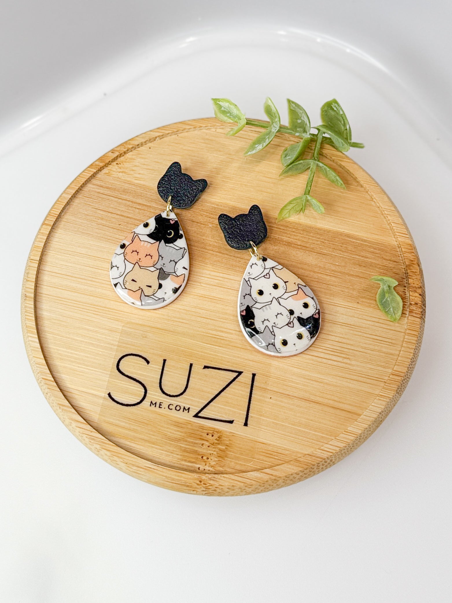 CL2 Cat Lover Jewelry, Cat Earrings, Handmade Polymer Clay Earrings, Cute Animal Lover Gift, Gold