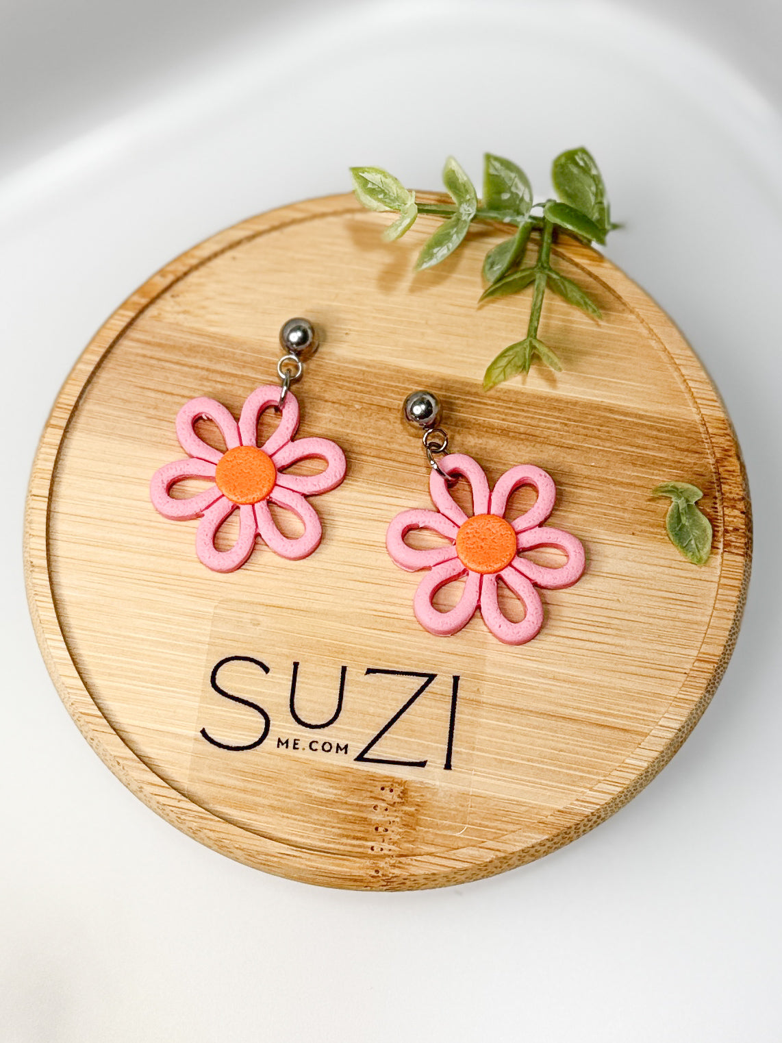Daisy Floral Inspired Clay Earrings – Lightweight Pastel Colors Statement Jewelry, Everyday Wear