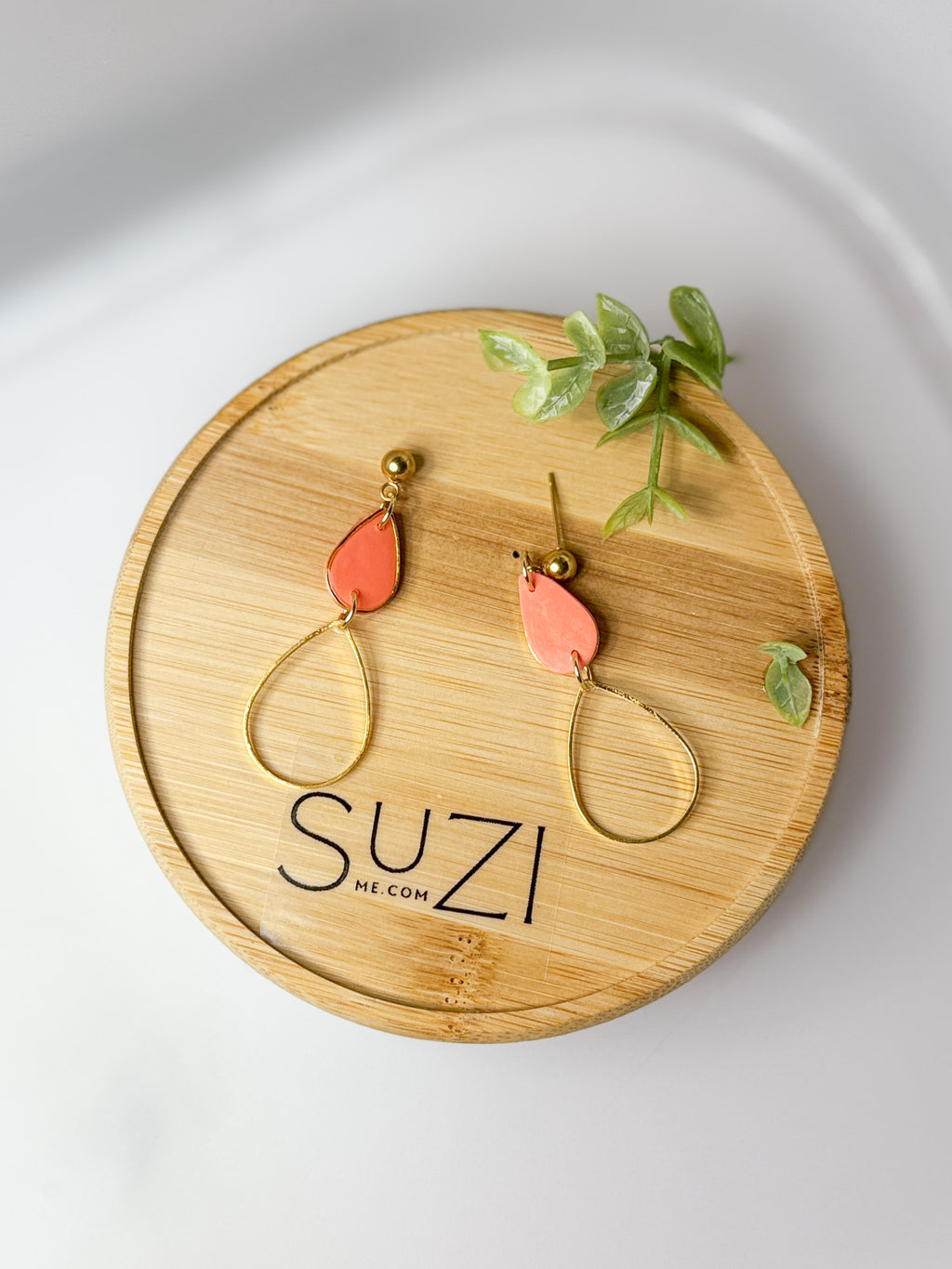 DIANA5 Small Teardrop Dangle Earring, Gold and Orange, Lightweight Polymer Clay Handmade Earrings, Everyday Wear