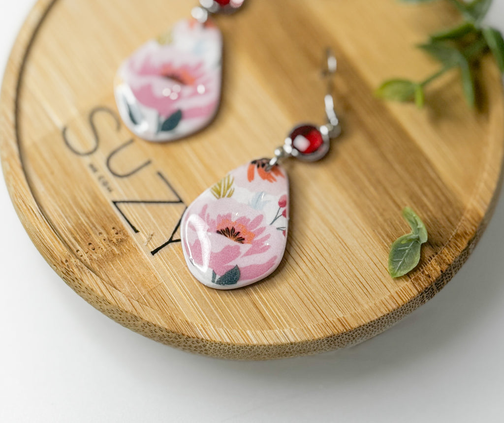 PLF8 Pink Coral Geo Bloom Dangle Earrings – Lightweight Polymer Clay Statement Jewelry, Glass Crystal