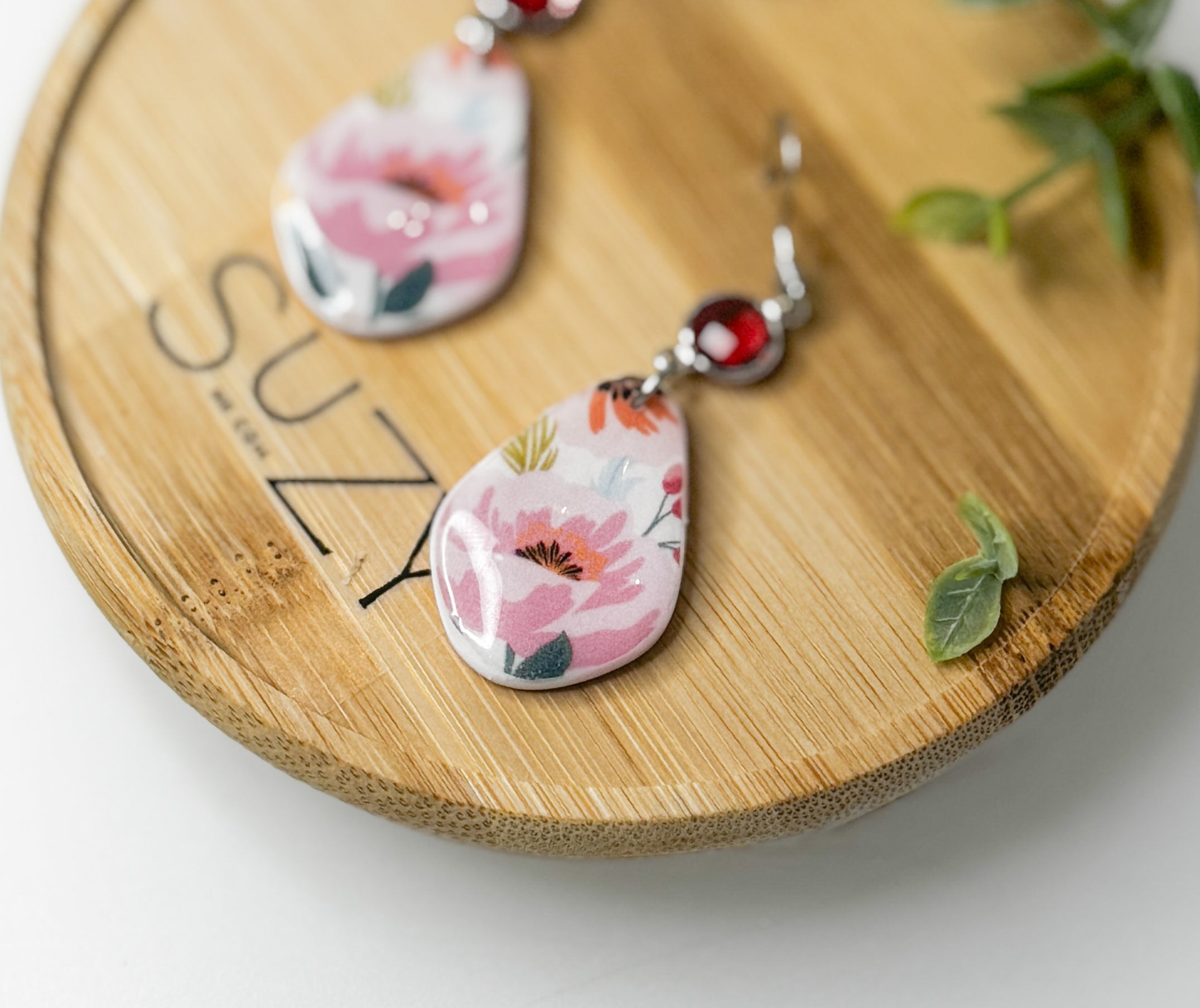 PLF8 Pink Coral Geo Bloom Dangle Earrings – Lightweight Polymer Clay Statement Jewelry, Glass Crystal