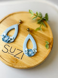 J13 Dove Blue Floral Clay Earrings – Lightweight Bridal & Spring Statement Earrings