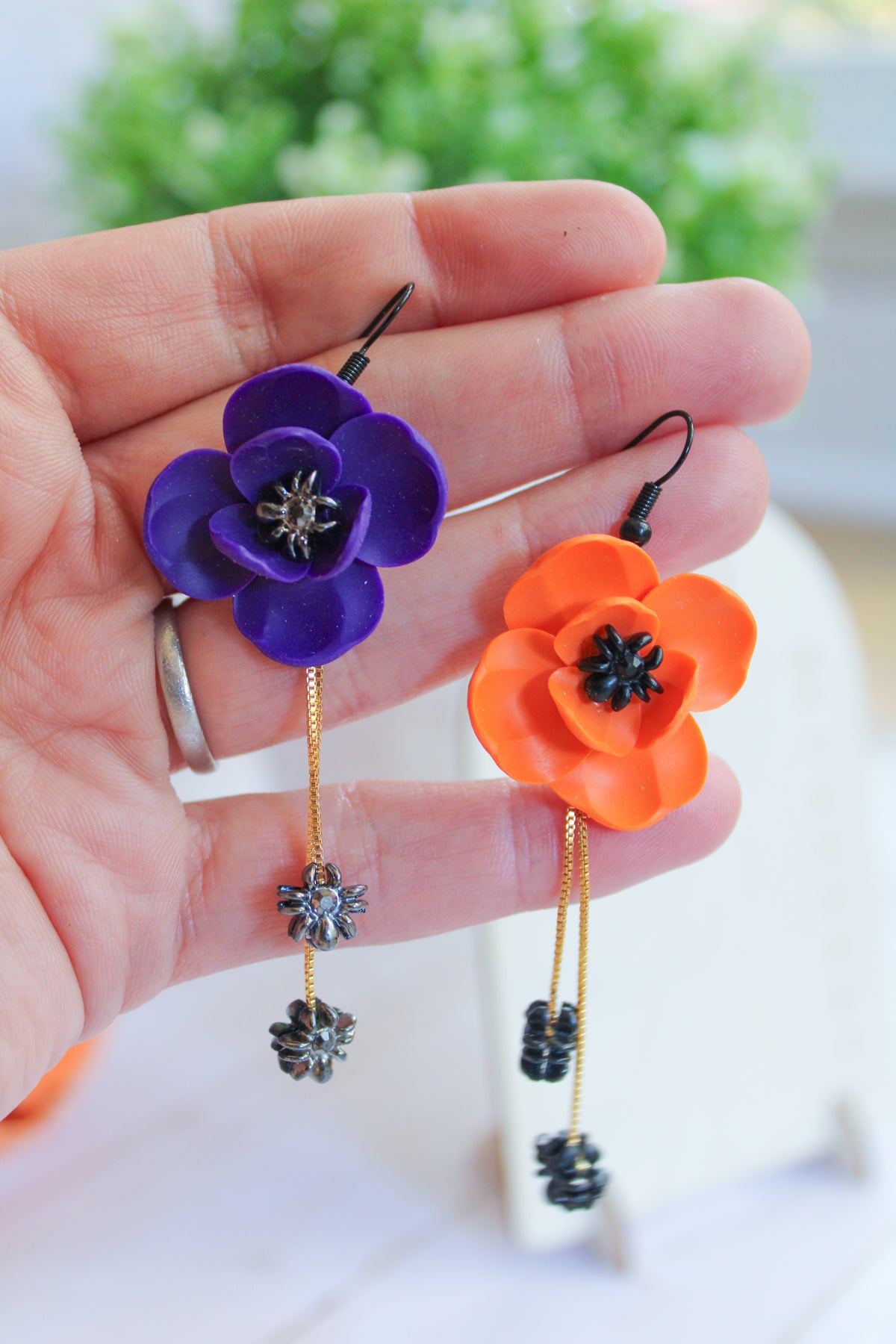LH6 Floral Spider Earrings – Cute Halloween Polymer Clay Lightweight Dangle Earrings | Hypoallergenic Stainless Steel | Gift for Her | Boutique.