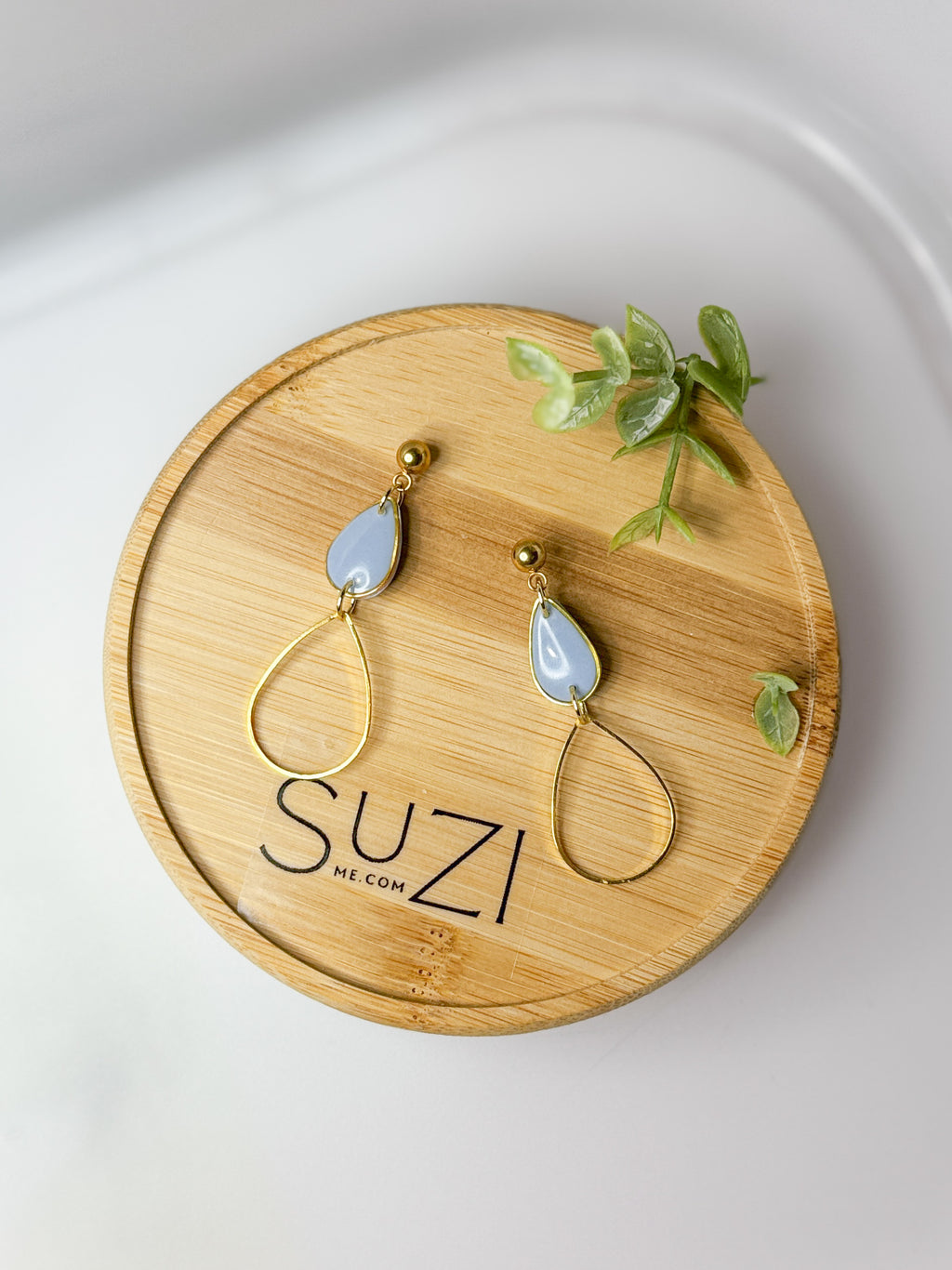 DIANA1 Small Teardrop Dangle Earring, Gold and Blue, Lightweight Polymer Clay Handmade Earrings, Everyday Wear
