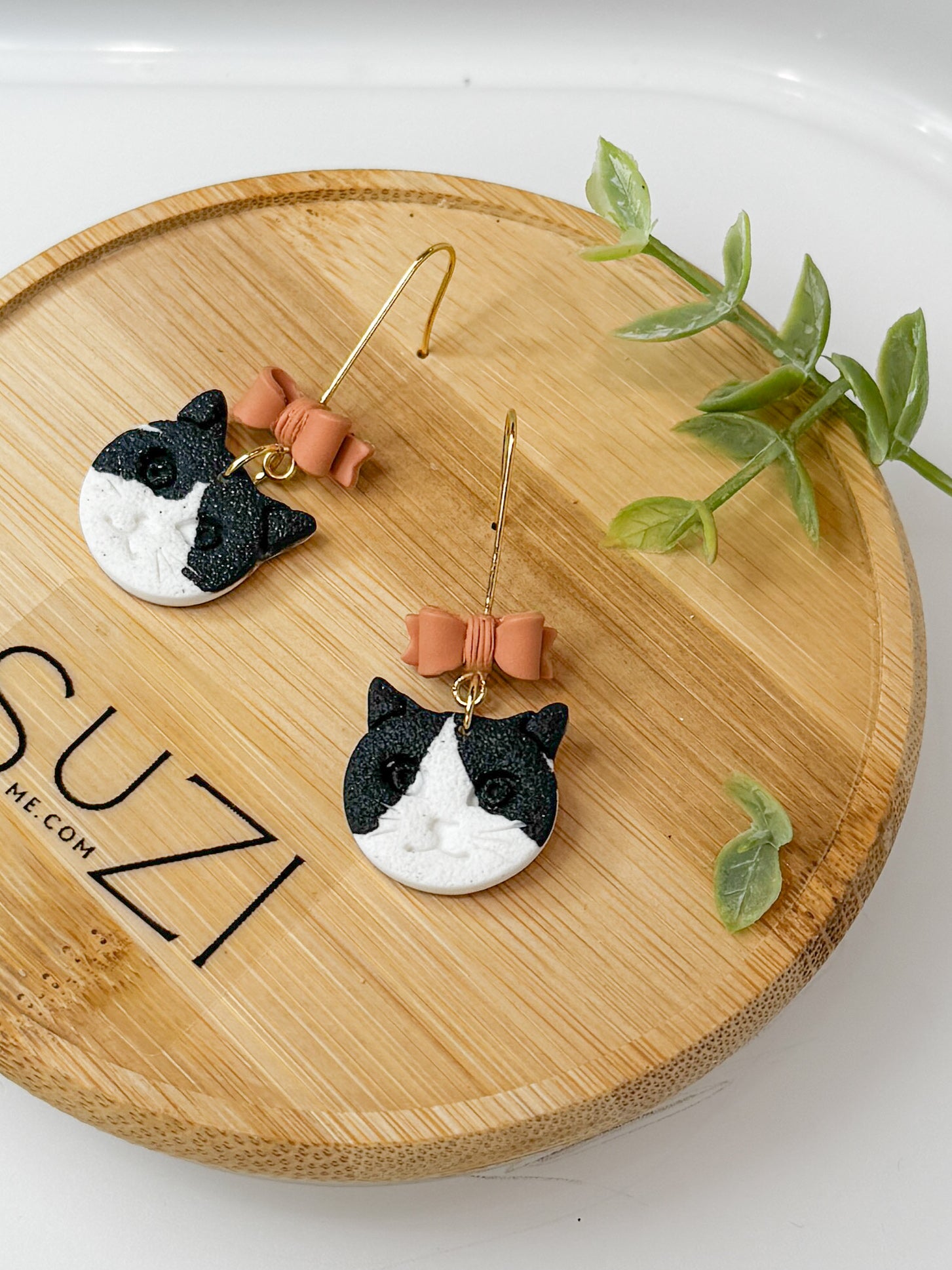 CL1 Cat Lover Jewelry, Cat Earrings, Handmade Polymer Clay Earrings, Cute Animal Lover Gift, Gold