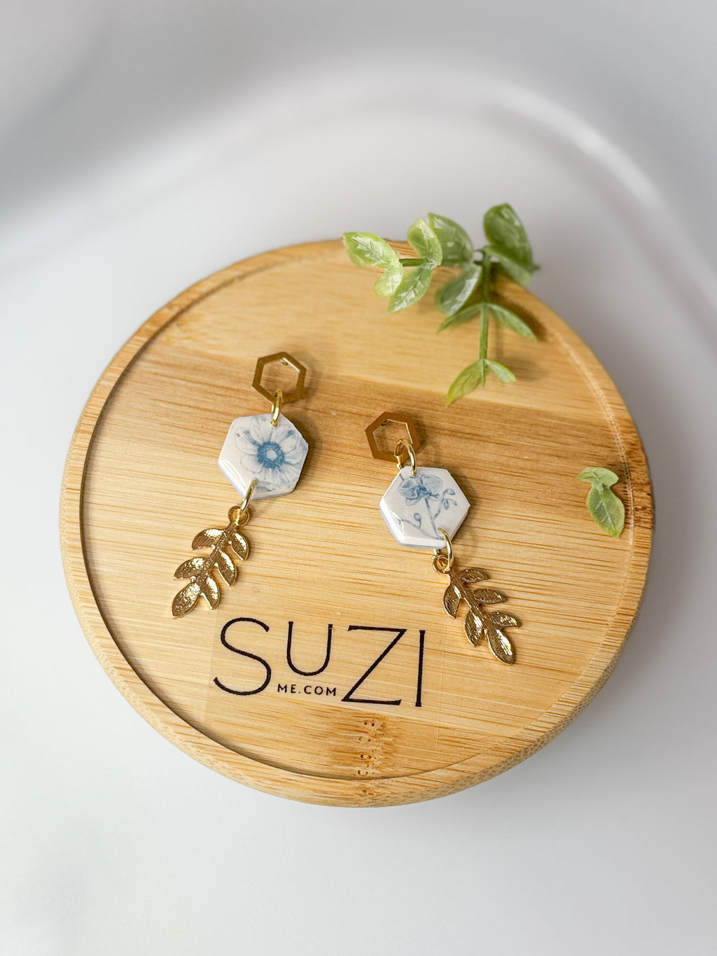 J12 Dove Blue Floral Clay Earrings – Lightweight Bridal & Spring Statement Earrings
