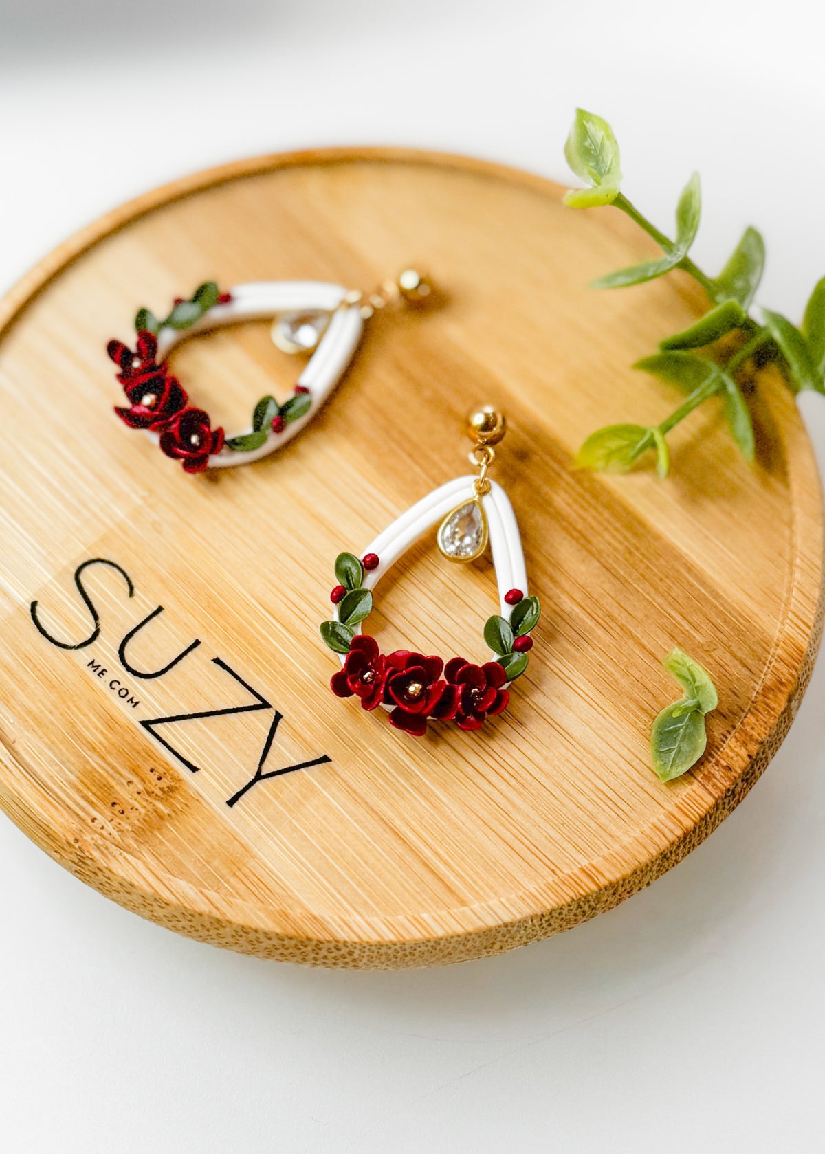 Red Christmas Floral Teardrop Earrings – Handmade Polymer Clay Holiday Flower Earrings, Festive Statement Jewelry Stainless steel