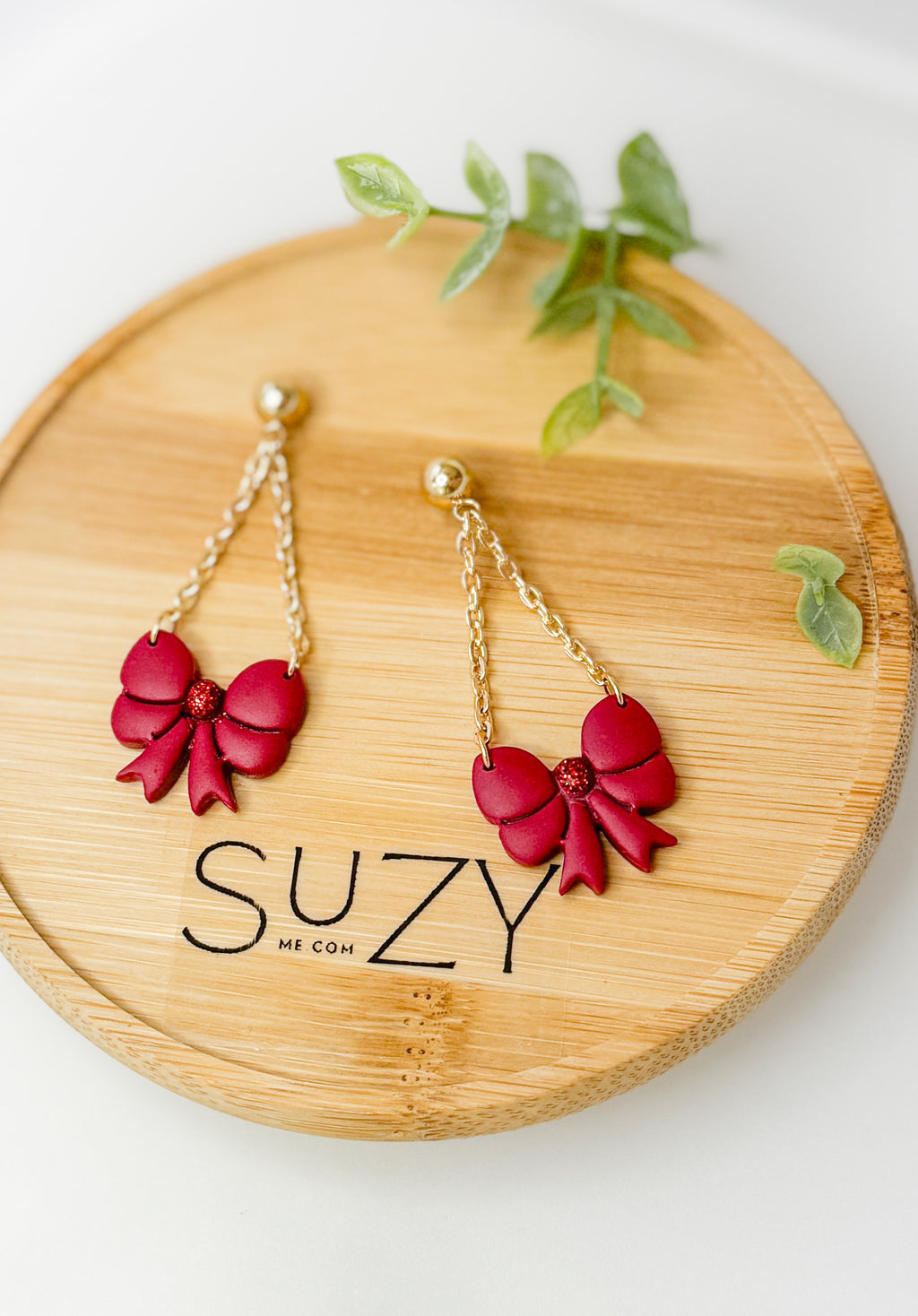 Red Christmas Bow Dangle Earrings – Handmade Polymer Clay Ribbon Earrings with Gold Chain, Festive Chain Jewelry