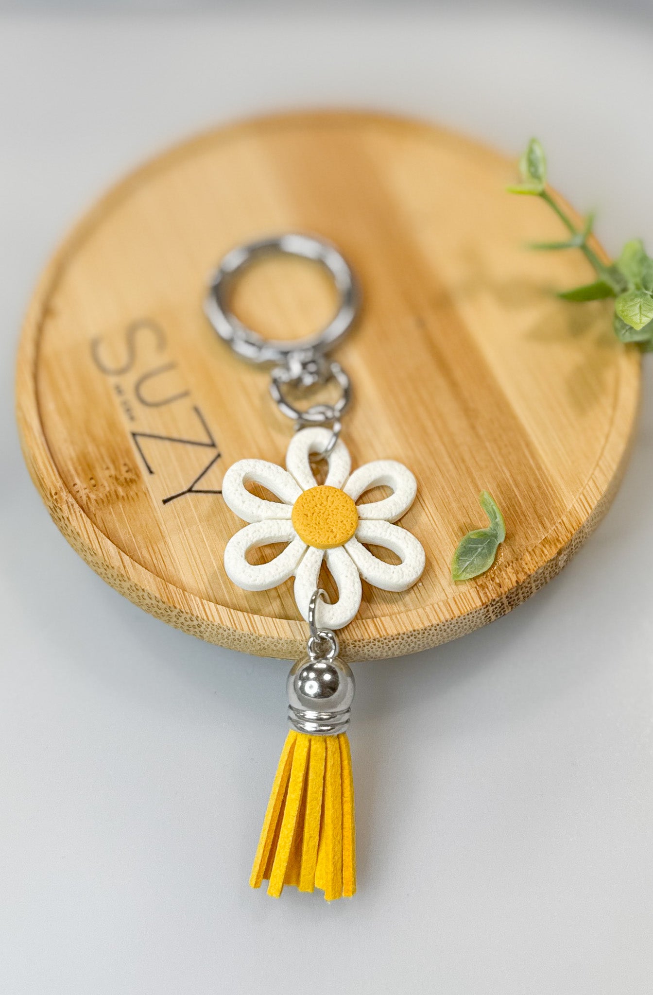 Daisy Keychain White and Yellow, Teen and kids Gifts, Polymer ClayBag Tag