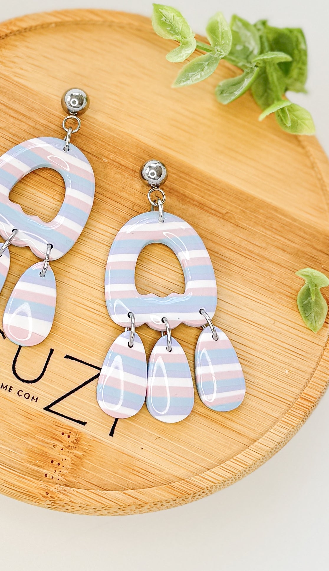 Pastel Arch Dangle Earrings – Striped Polymer Clay Jewelry – Soft Minimalist Statement Earrings – Lightweight Handmade