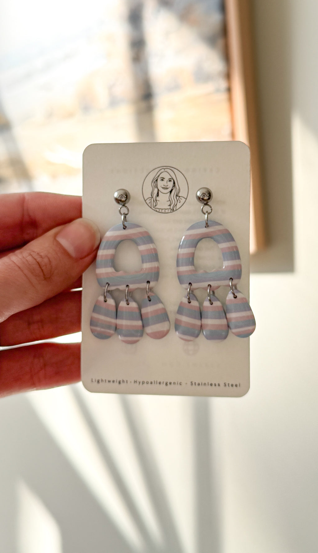 Pastel Arch Dangle Earrings – Striped Polymer Clay Jewelry – Soft Minimalist Statement Earrings – Lightweight Handmade