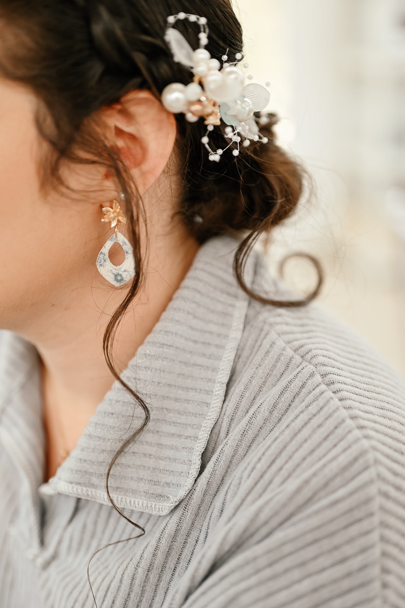 J7 Dove Blue Floral Clay Earrings – Lightweight Bridal & Spring Statement Earrings