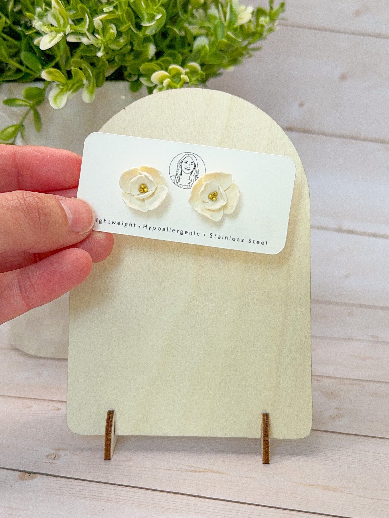 SUZY19 Everyday, Lightweight Floral Earring Studs, Handmade Polymer Clay Jewelry, Trendy Soft Pastel Colors