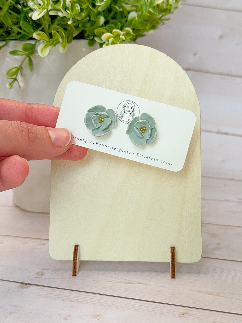 SUZY19 Everyday, Lightweight Floral Earring Studs, Handmade Polymer Clay Jewelry, Trendy Soft Pastel Colors