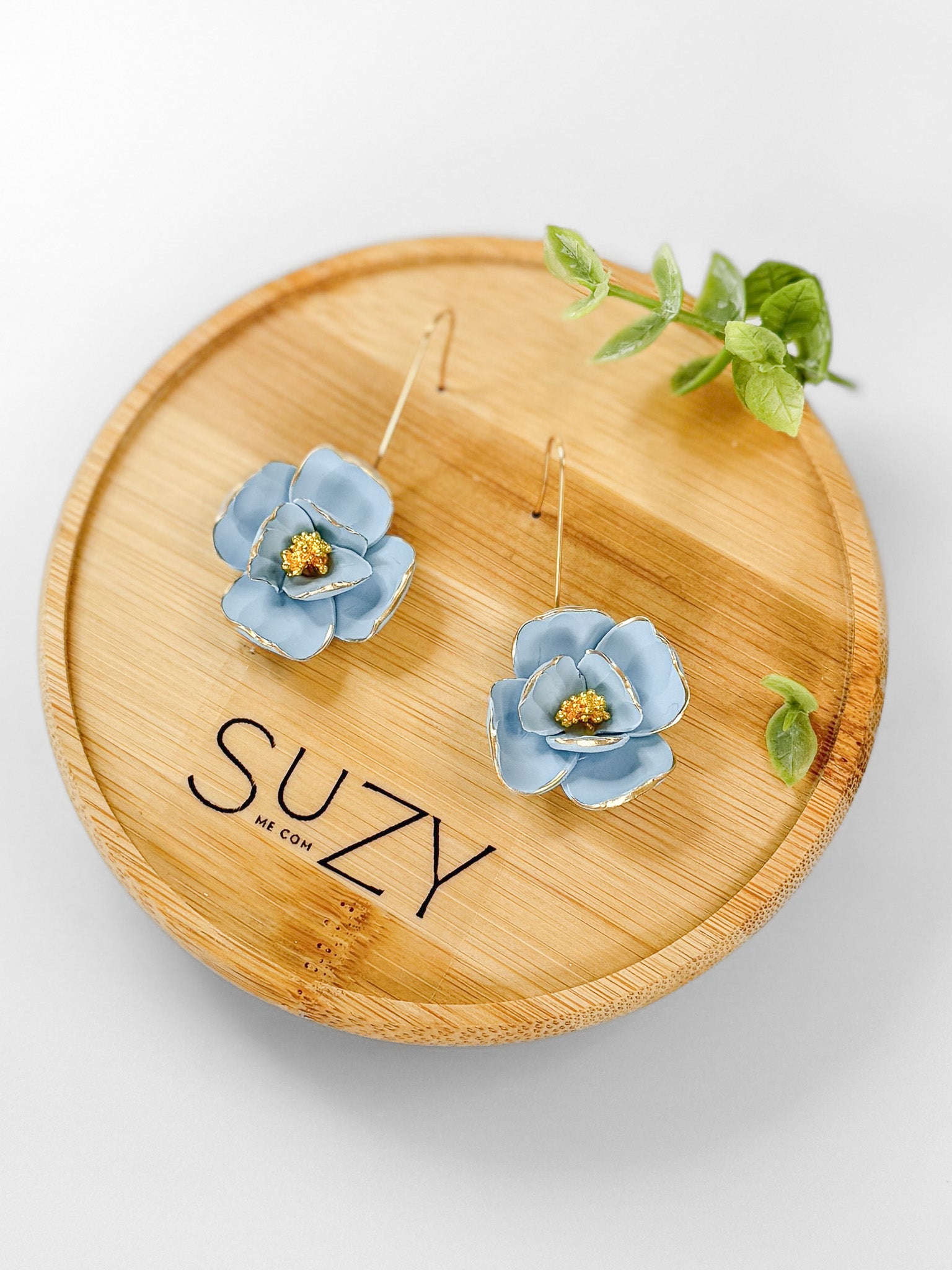 GB3 Floral Gift for Grandma, Meaningful and Sentimental Keepsake Gifts, Lightweight Hypoallergenic Earrings