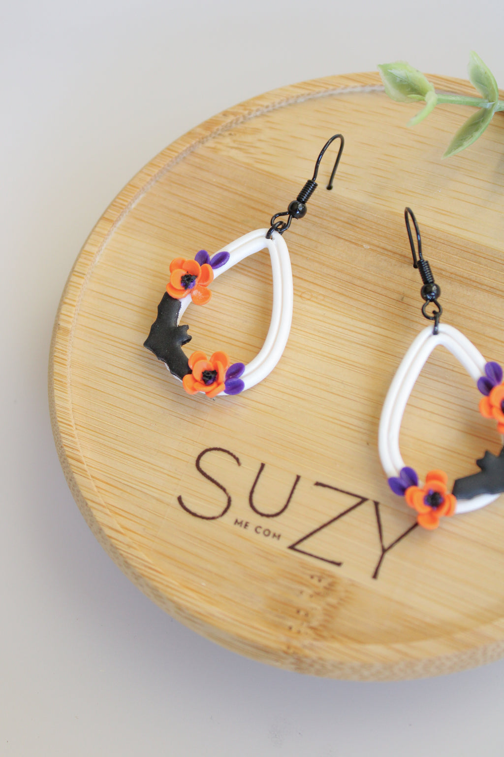LH4 Floral Bat Earrings – Cute Halloween Polymer Clay Lightweight Dangle Earrings | Hypoallergenic Stainless Steel | Gift for Her | Boutique