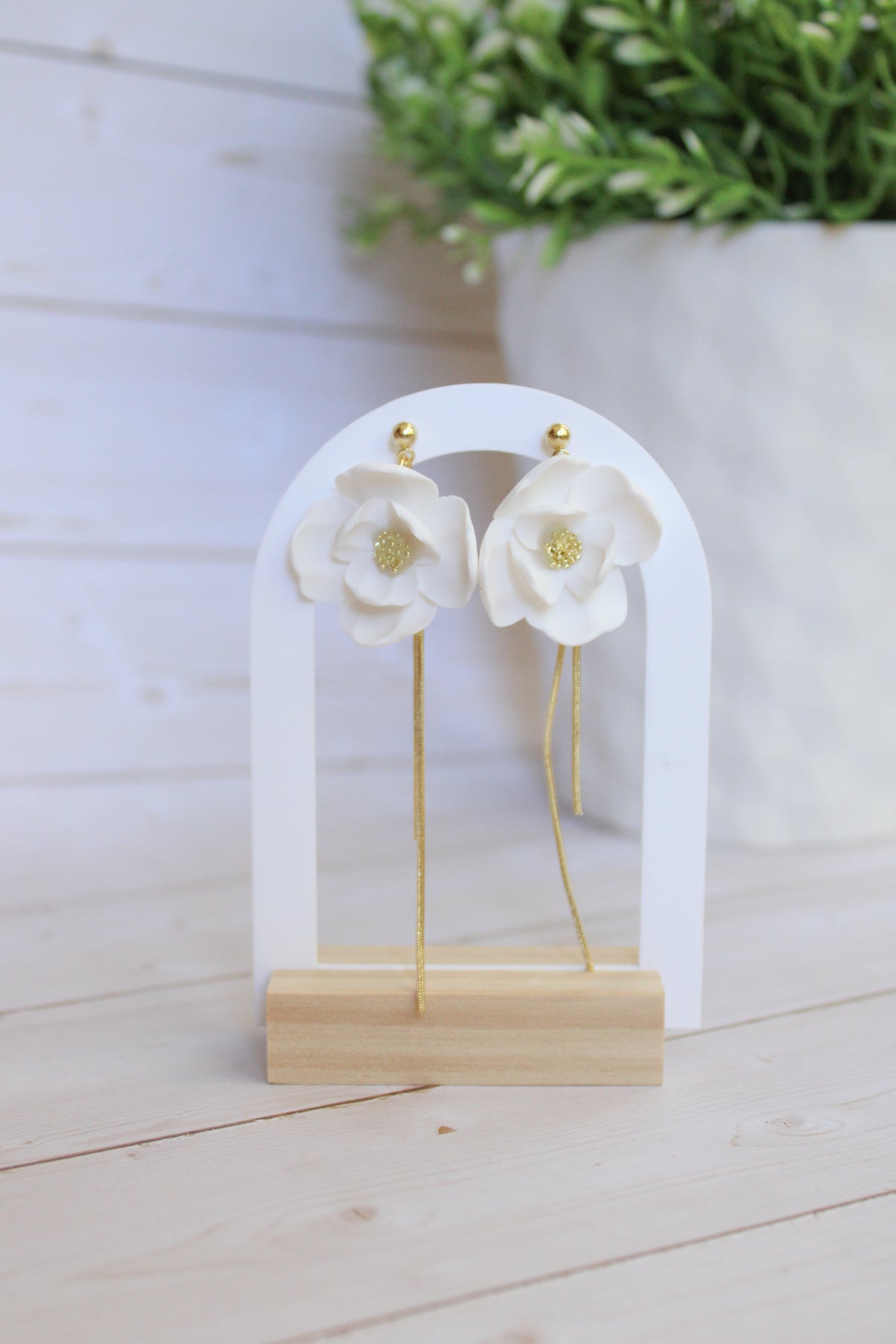 SUZY21 Everyday, Lightweight Floral Earrings, Handmade Polymer Clay Jewelry, White & Gold