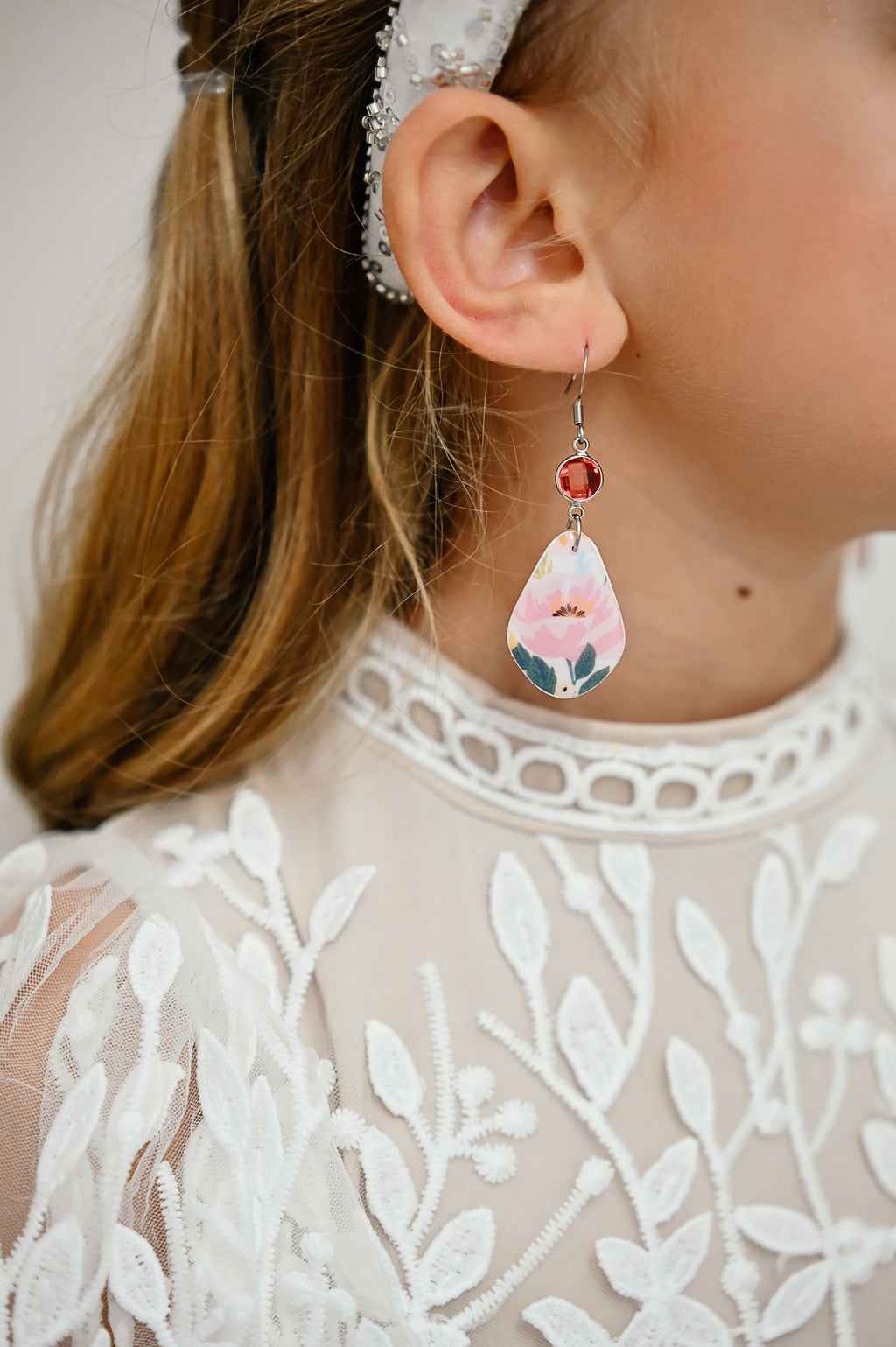 PLF8 Pink Coral Geo Bloom Dangle Earrings – Lightweight Polymer Clay Statement Jewelry, Glass Crystal