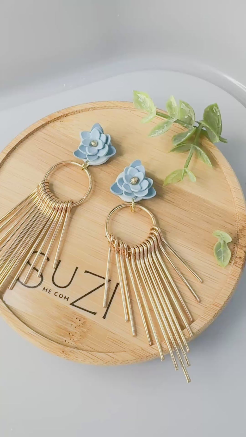 J17 Dove Blue Floral Clay Earrings – Lightweight Bridal & Spring Statement Earrings