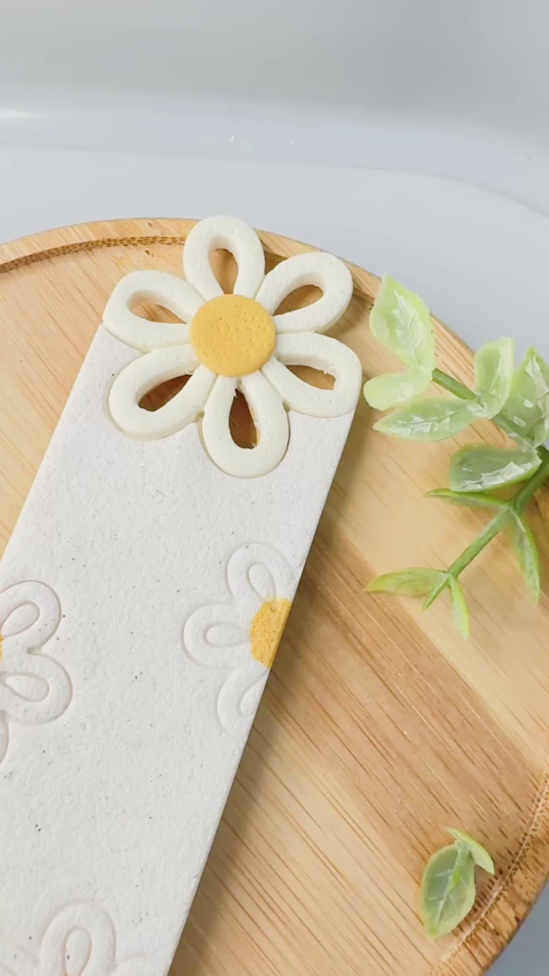 Daisy Bookmark White and Yellow, Bookish Gifts, Polymer Clay